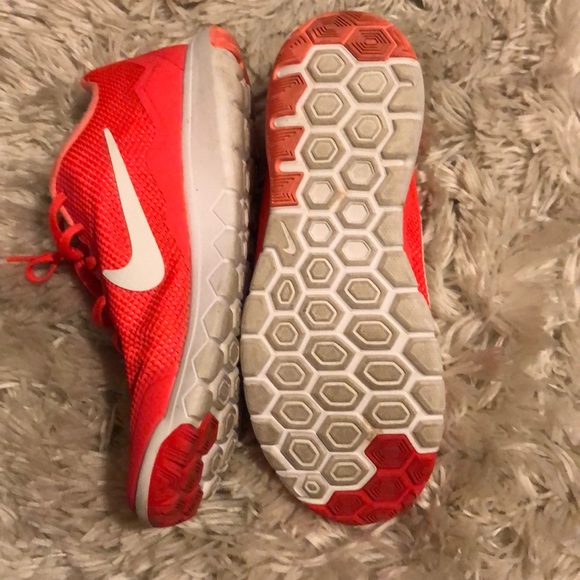 Women’s Nike Flex Experience RN 4 - Picture 3 of 5